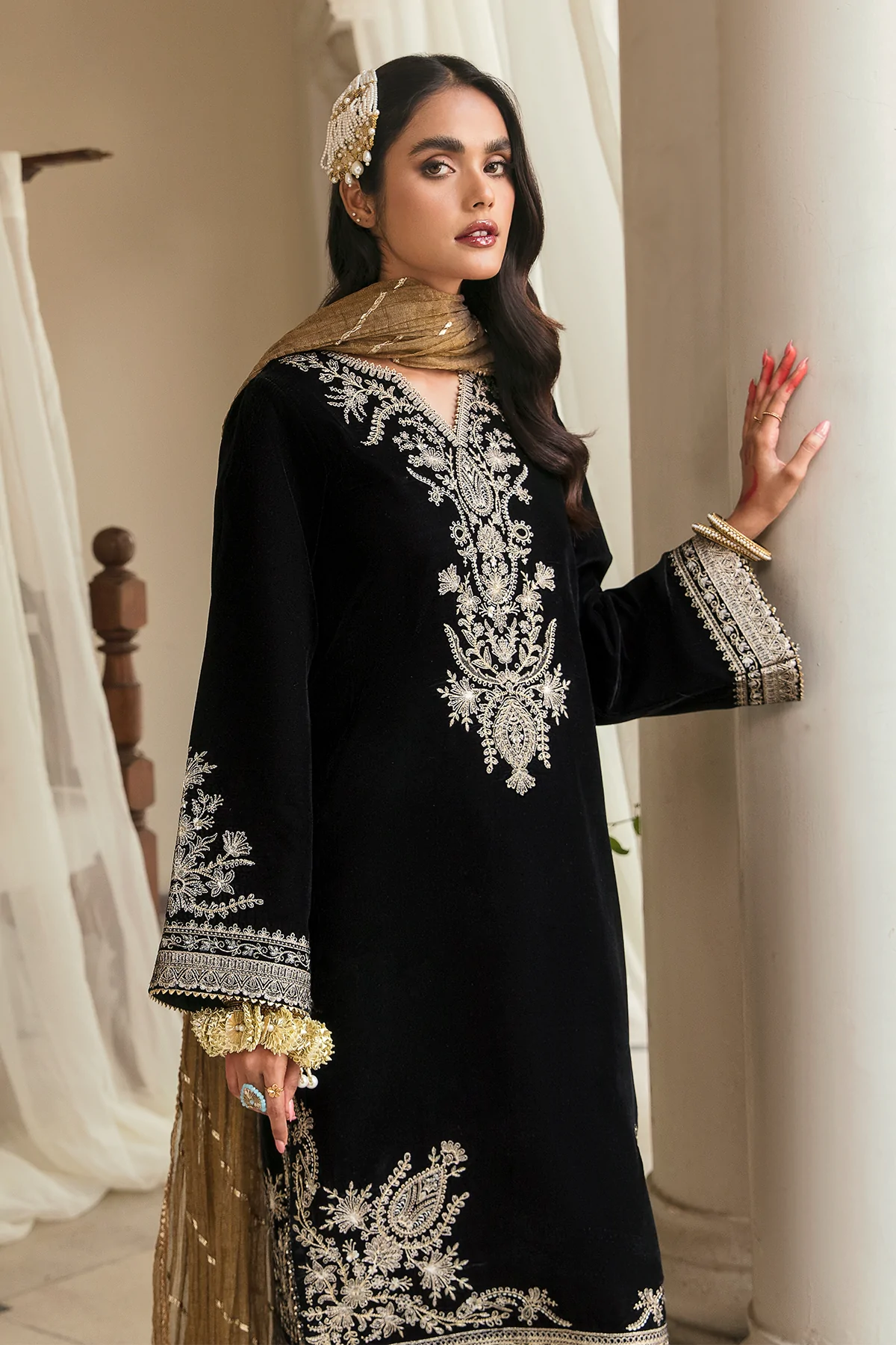 Baroque Black Formal Collection Velvet Replica