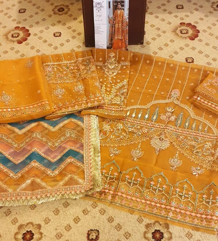 Henna By Mohsin Naveed Ranjha Replica