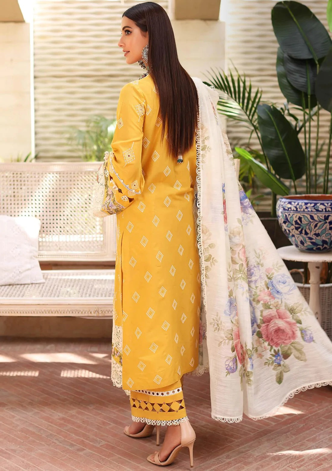 Kahf Yellow Luxury Lawn Collection Replica