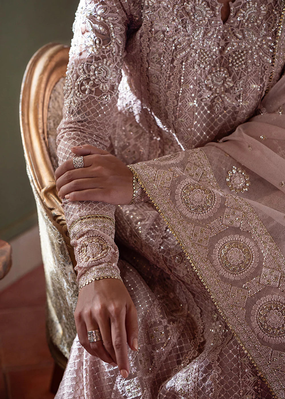 Mushq Pink Formal Collection Net Replica