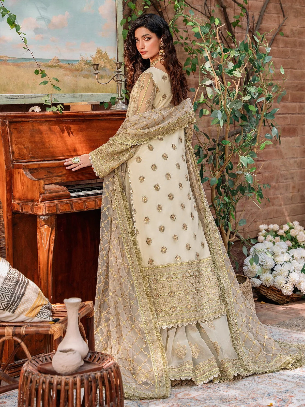 Akbar Aslam White Formal Collection Chiffon Replica