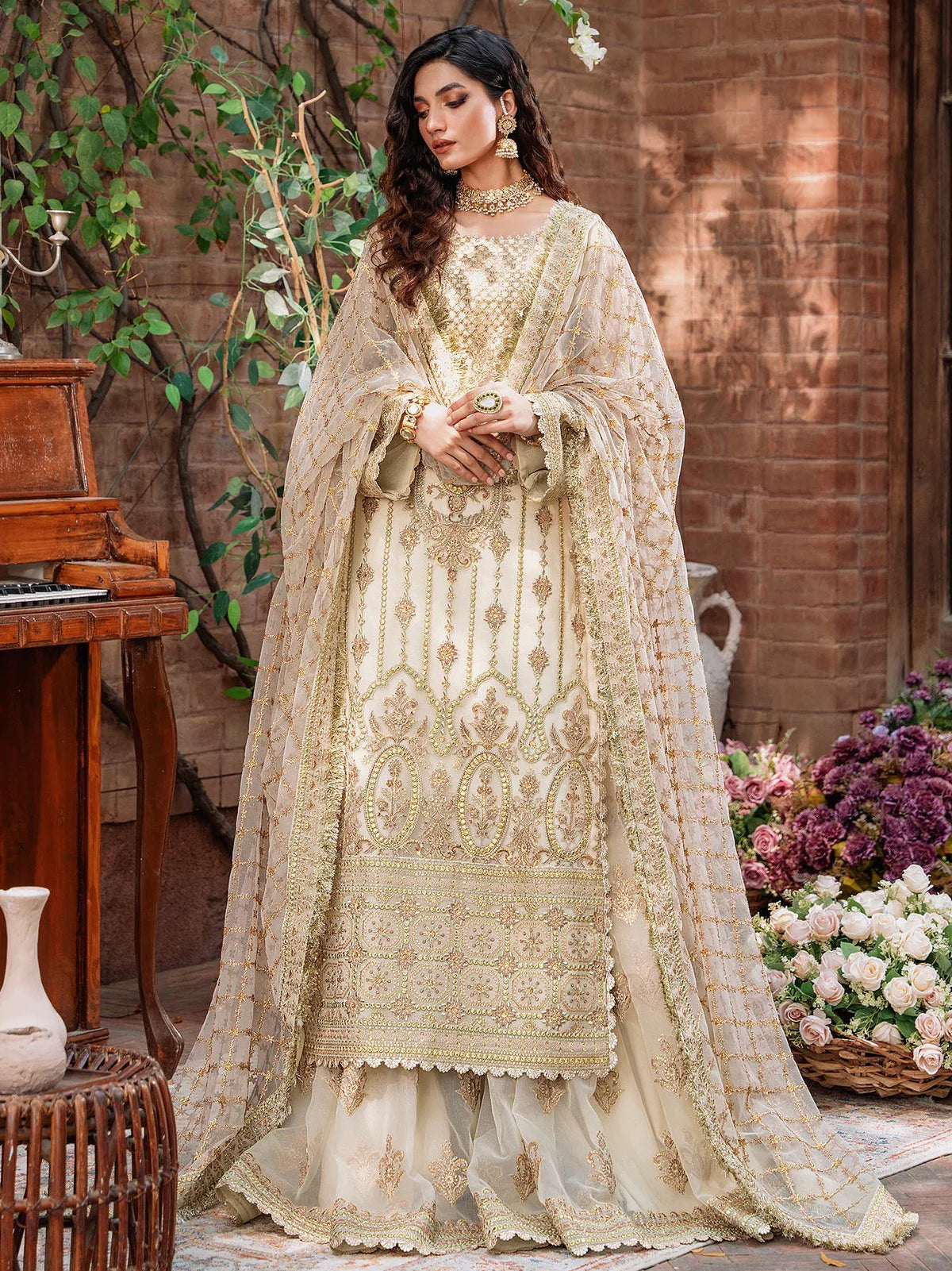 Akbar Aslam White Formal Collection Chiffon Replica