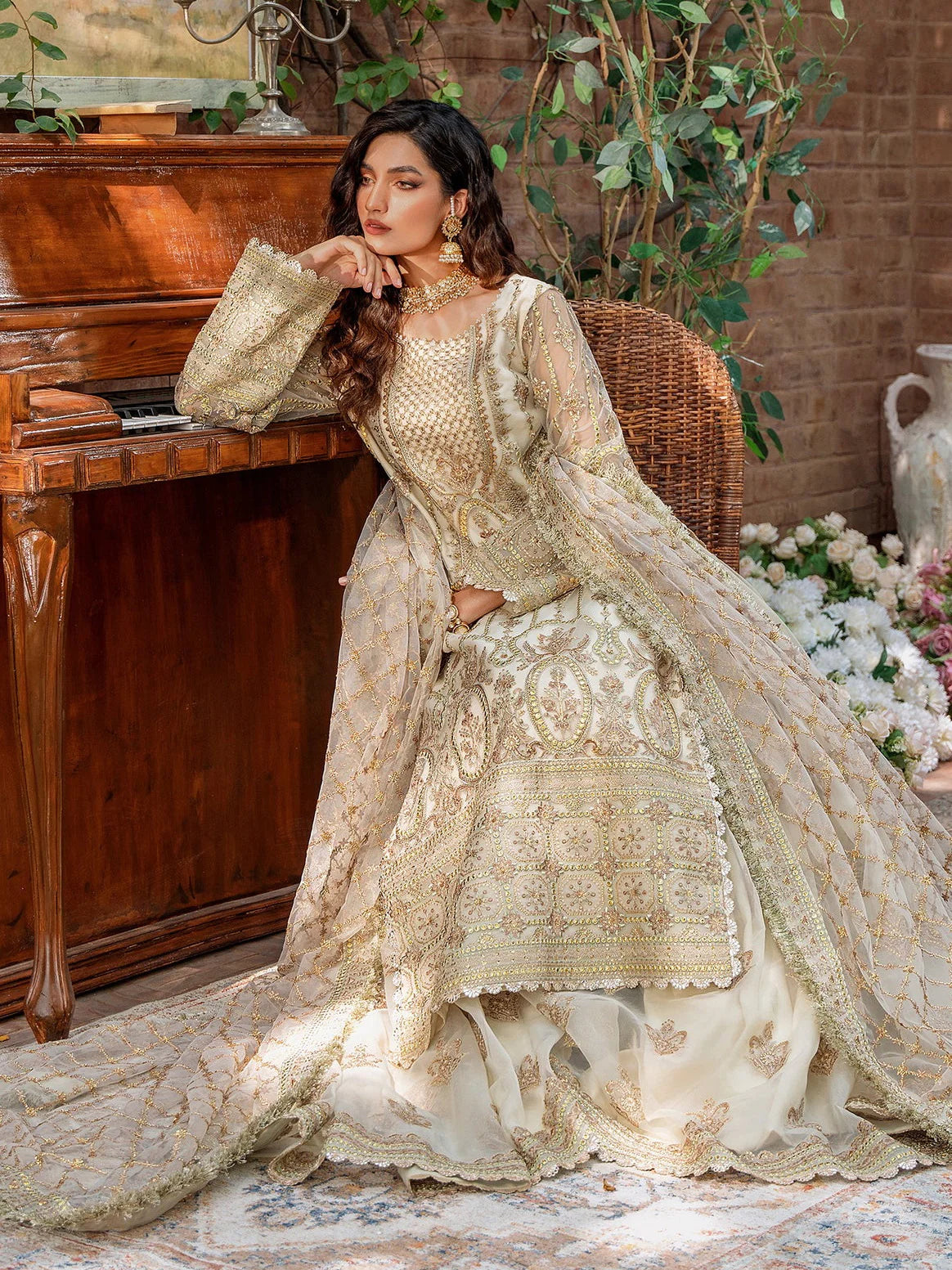 Akbar Aslam White Formal Collection Chiffon Replica