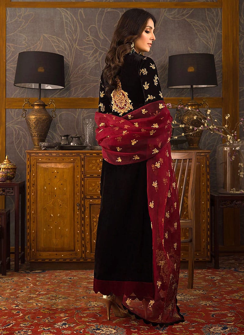 Zainab Chottani Black Velvet Collection Replica