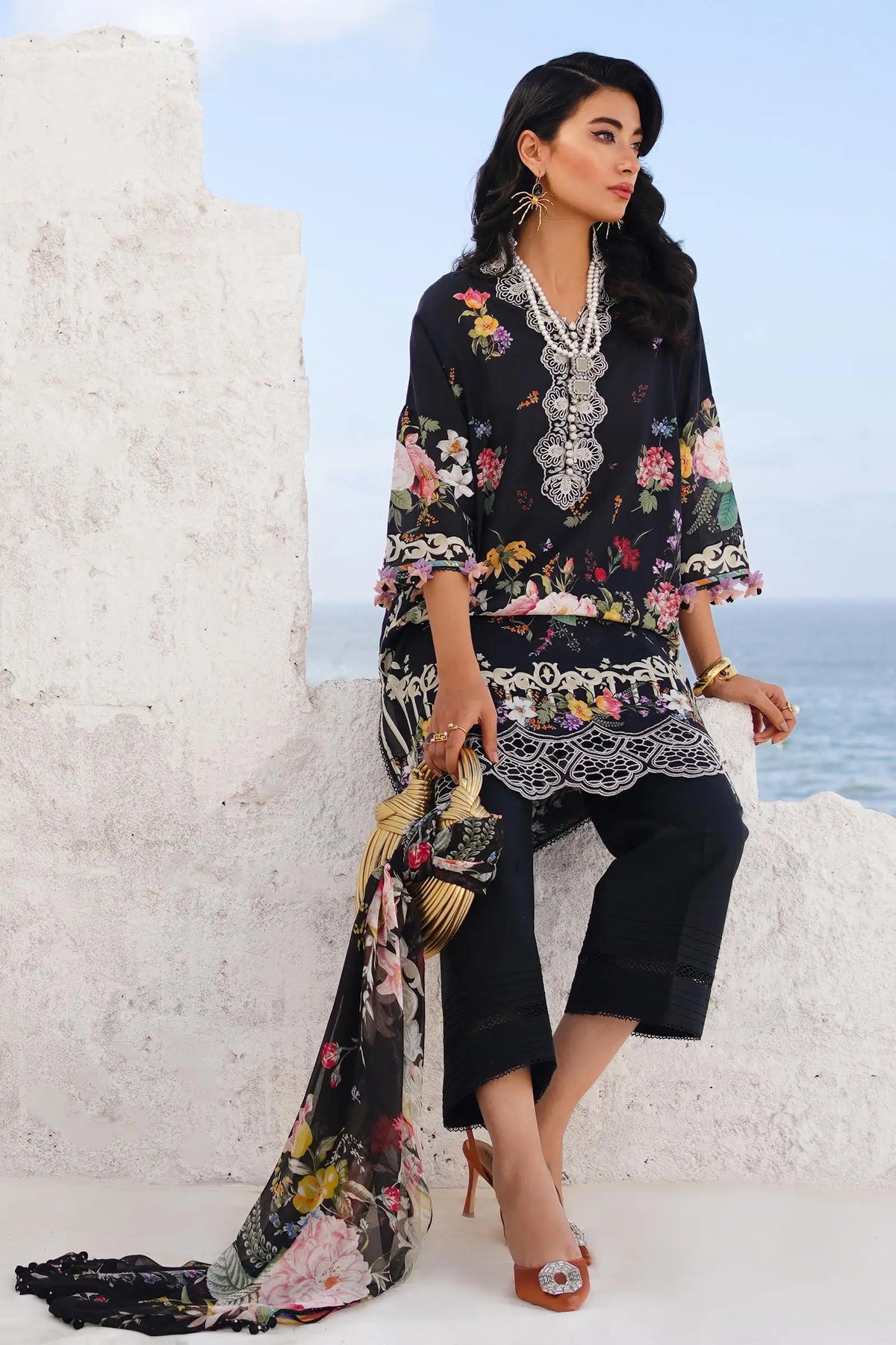 Sana Safinaz Black Printed Lawn Collection Replica